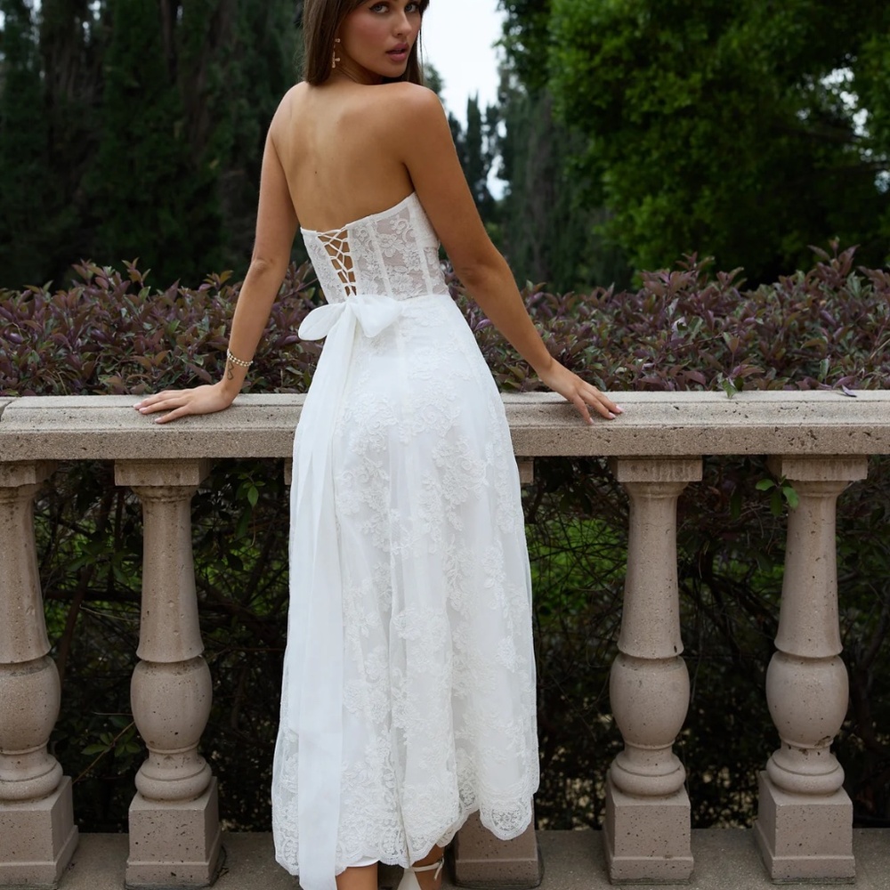 The Hazel Dress in White Chantilly Lace V Chapman